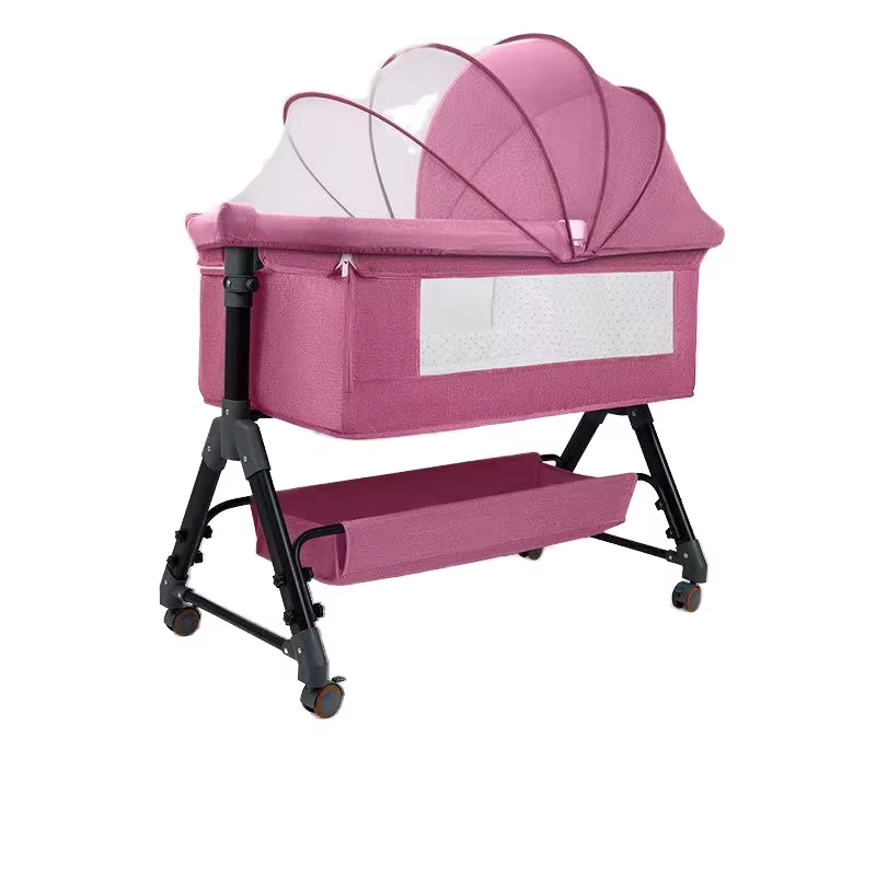 Lit berceau pour bébé bleu sur roulettes, réglable en hauteur avec moustiquaire bombée, matelas et grand panier de rangement inférieur, 236 Shopping.