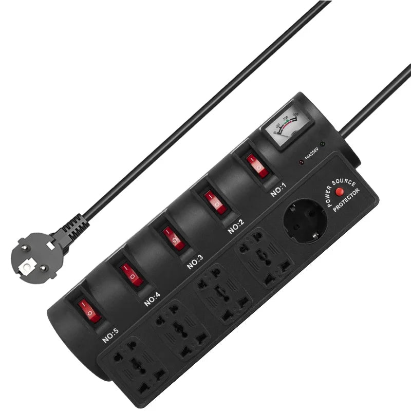 Ensemble de 2 rallonges électriques multiprises avec régulateur de tension intégré et écran d'affichage du voltage, idéal pour protéger vos appareils en République Centrafricaine (RCA). Disponible à Bangui chez 236 Shopping Centrafrique au prix de 12 990 FCFA."