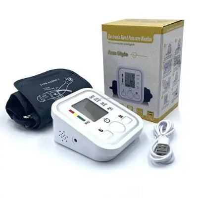 Tensiomètre numérique électronique avec brassard noir, affichant la tension 119/81, disponible à Bangui 236 Shopping.